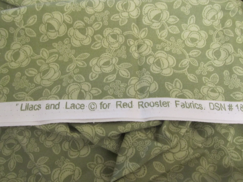 Tela Algodón Lilas y Encaje Tono Verde Oliva Floral por Red Rooster 1yd 22"x44 Foto 3 de 4