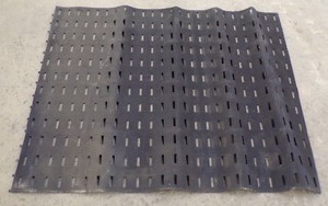 NOTRAX INTERLOCKING DRAINAGE MAT CHEMICAL RESISTANT 4' X 5', 12"X12" SQUARES