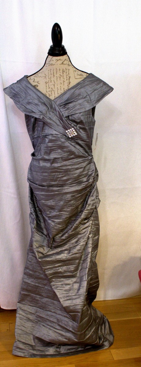 ALEX EVENINGS Silver Gray Gown w/ Square Rhinestone Brooch Sz 16W ALEX EVENINGS Silver Gray Gown w/ Square Rhinestone Brooch Sz 16W