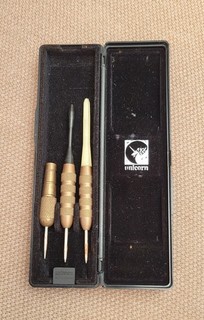 Vintage Unicorn Darts 1970s–80s with case see photos