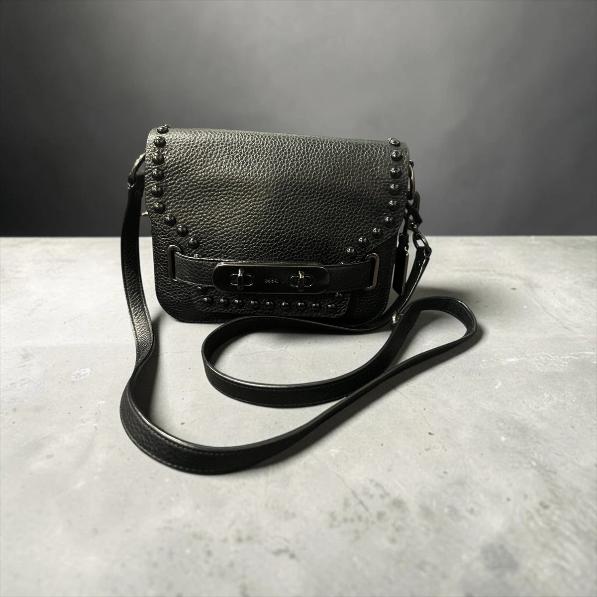 バッグ COACH Swagger 2Way Leather Shoulder Bag Coach Swagger Leather Exterior Small Bags & Handbags for Women for