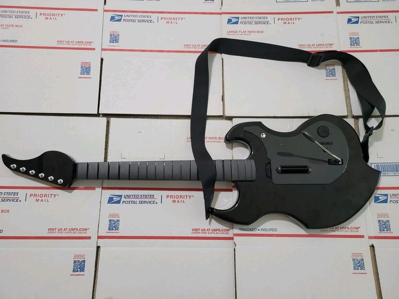 XBOX Riffmaster Wireless Guitar Controller Black 049-034-BK NO DONGLE