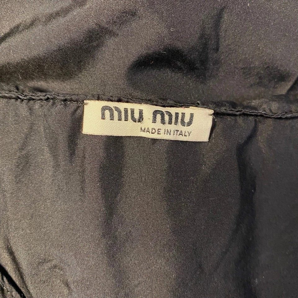 Top Miu Miu Vintage Y2K Negro Seda Manga Abullonada Volantes Talla EU 42 Muñeca Gótica Foto 2 de 4