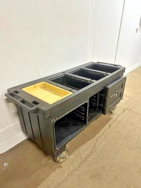 Carro expendedor Cambro CVV724110, Camcruiser negro personalizable y 4 pozos Foto 4 de 4