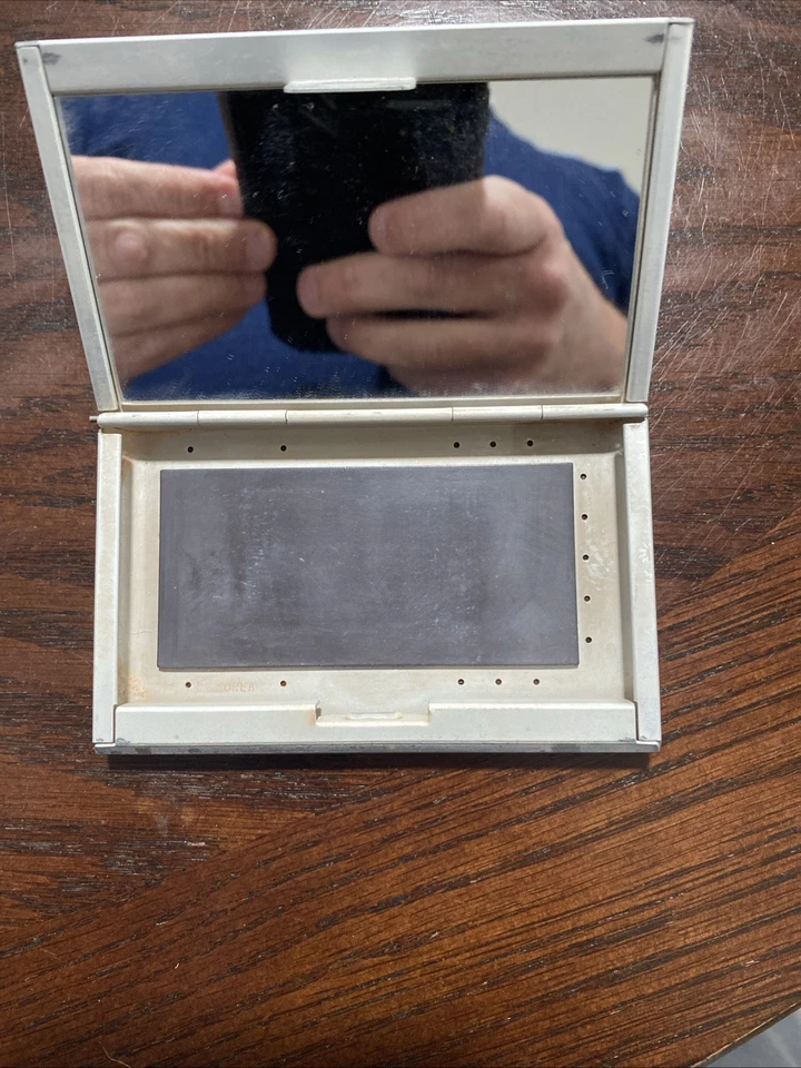 Estuche de maquillaje AVEDA Foto 2 de 4