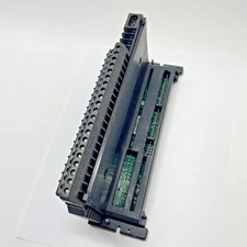 GE Fanuc IC660TBD025L Genius I/O Terminal Module 5/12/24 VDC