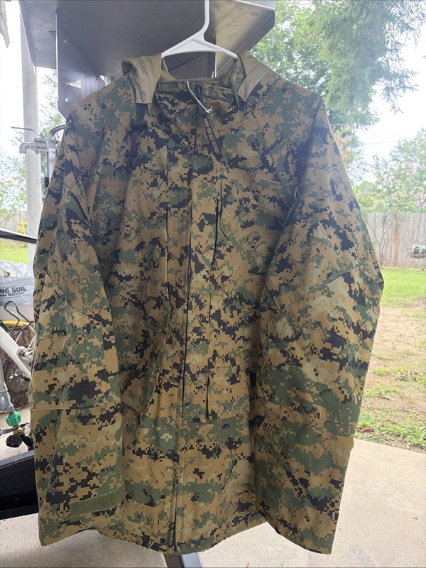 USMC MARPAT Gore-Tex Parka Medium Regular  Waterproof...