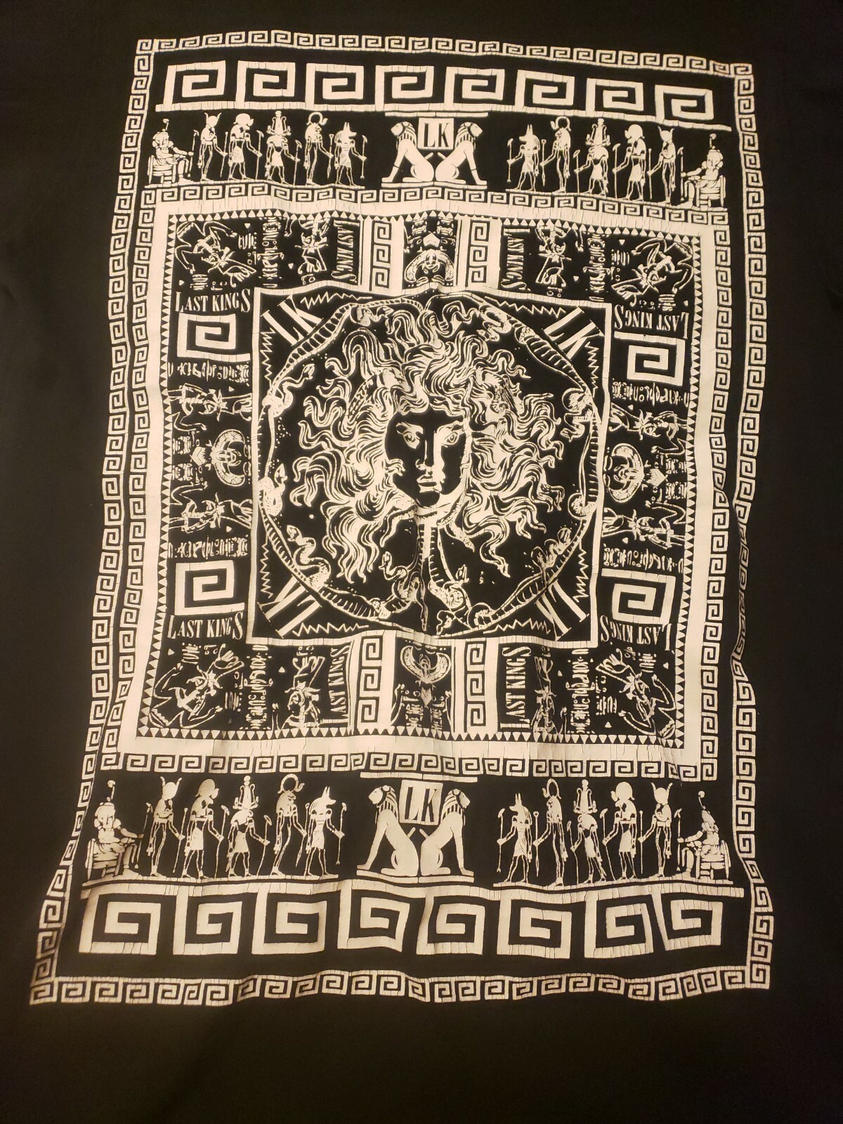 Photo 2/8