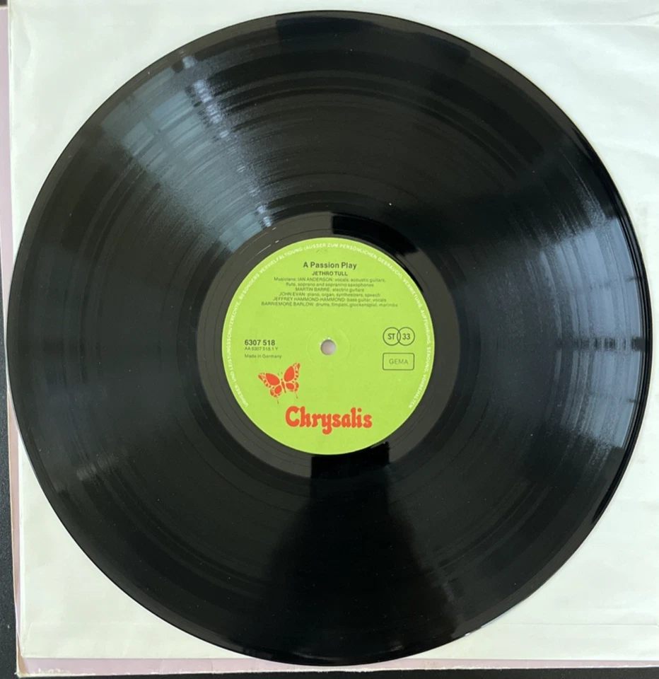 JETHRO TULL A PASSION PLAY FIRST PRESS VINYL W/ THEATRE PROGRAM IMPORT EXCELLENT - Image 4 of 4