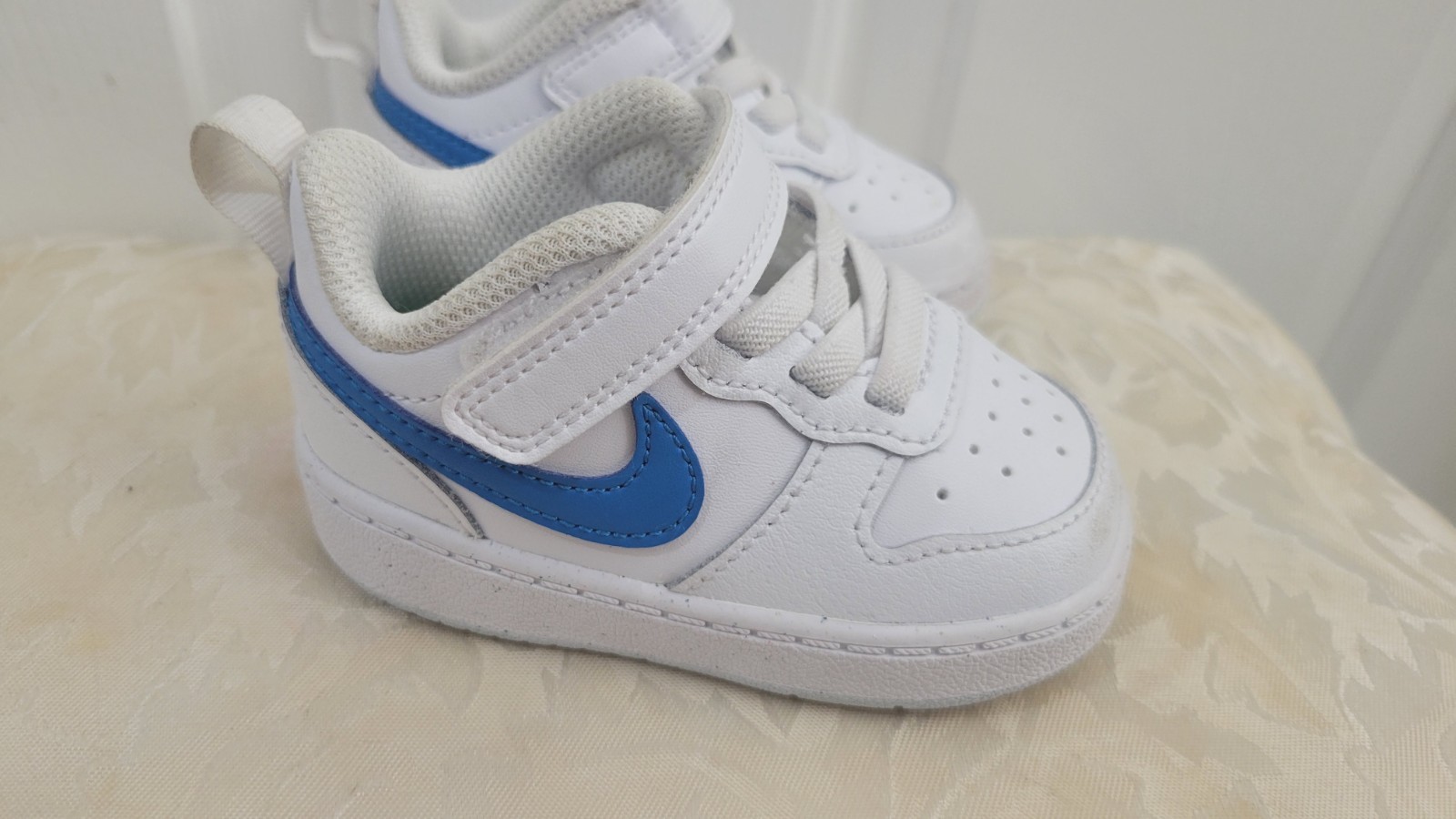 White Blue Bq5453-123 Toddler Size 4c