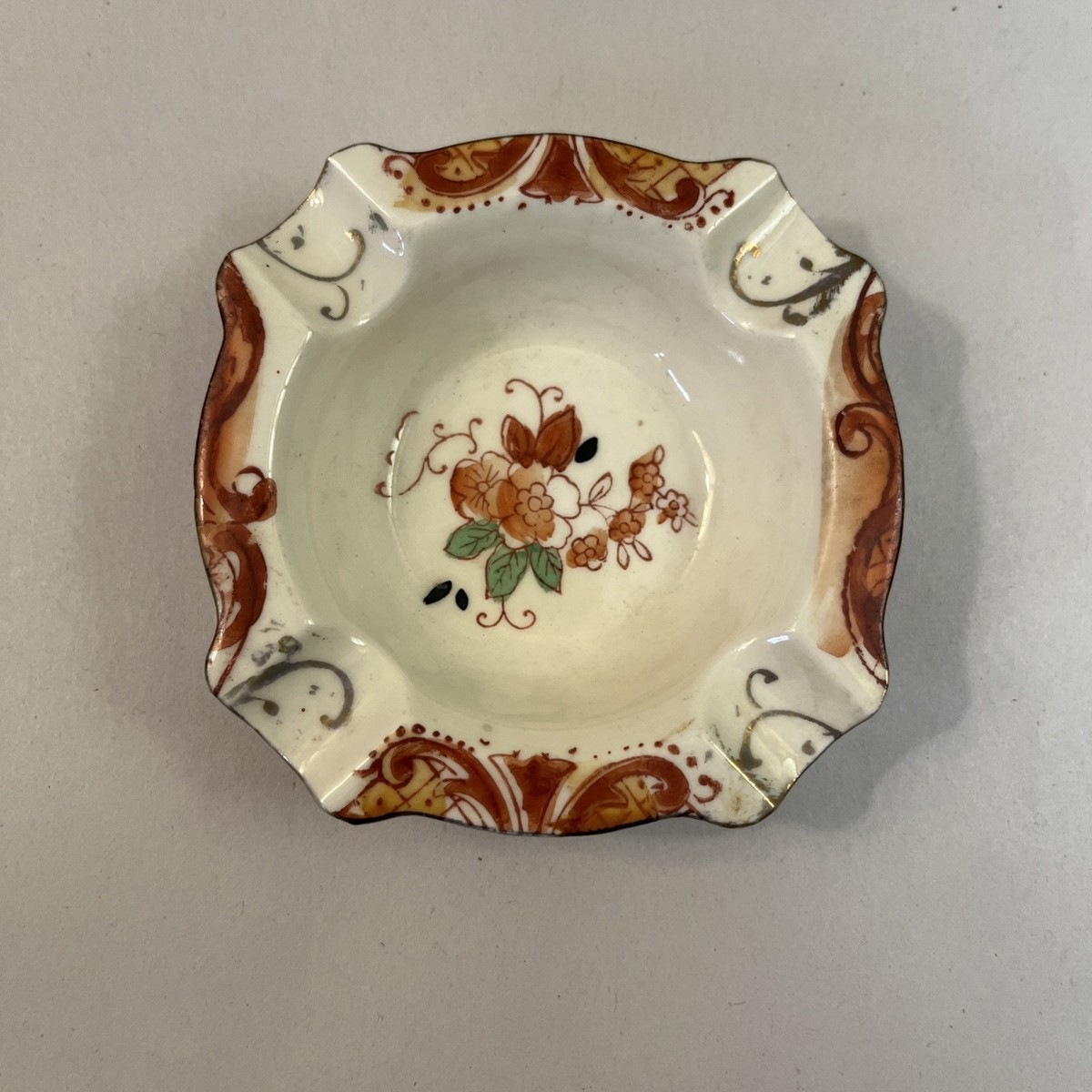 Takito Company (TT) Hand Painted Ashtray, Made In Japan, 3.25