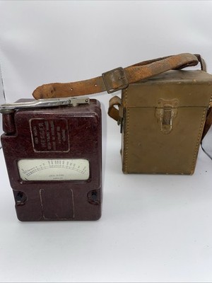 1940 s Megger 500V Insulation Tester Red Bakelite & Original Leather Case Box