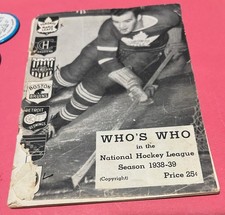 1938-39 Bee Hive Who's Who in the NHL. Gordie Drillon Toronto Maple Leafs Cover