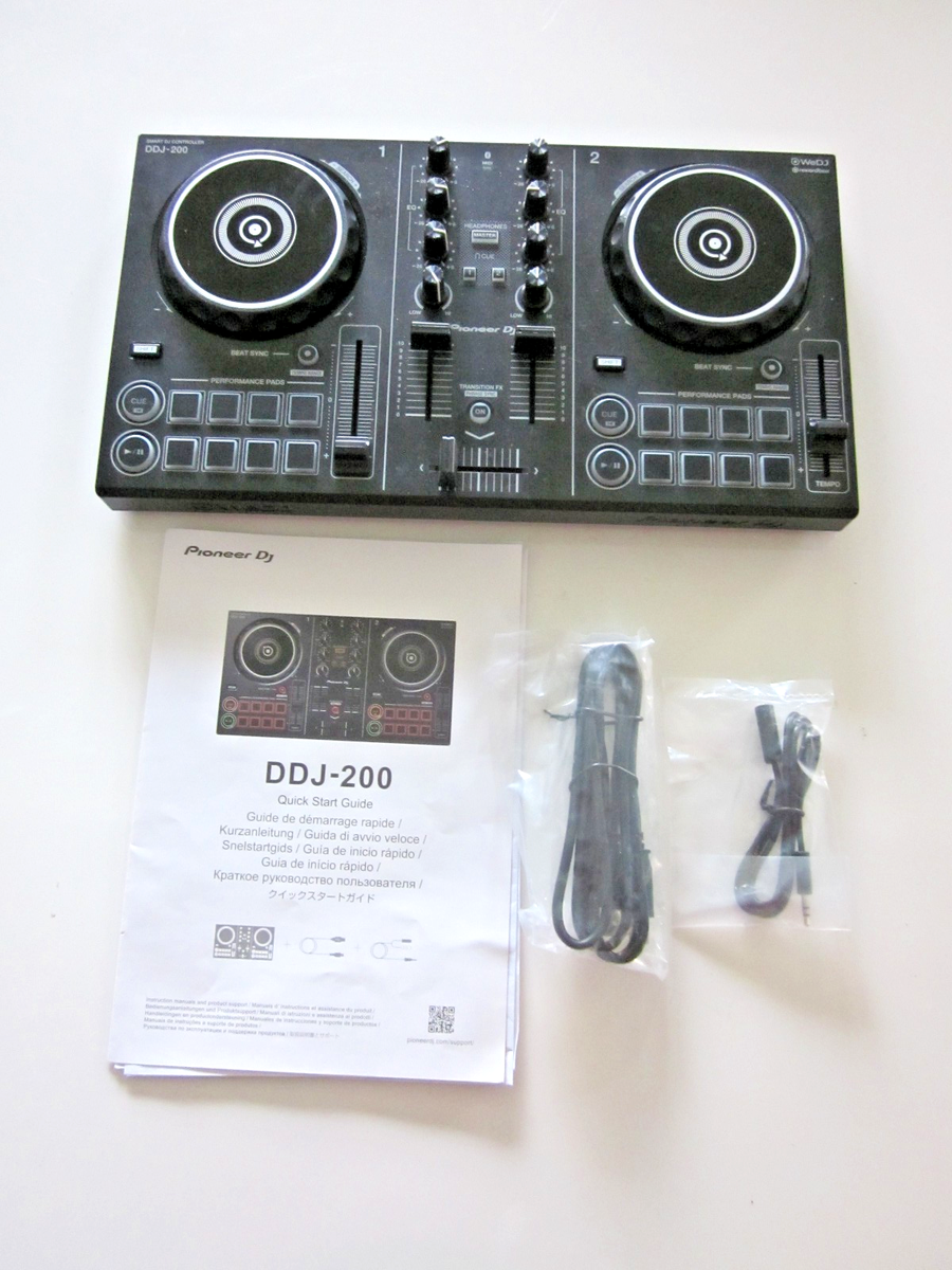 NEW WITHOUT BOX PIONEER DJ DDJ-200 2 CHANNEL SMART DJ CONTROLLER 