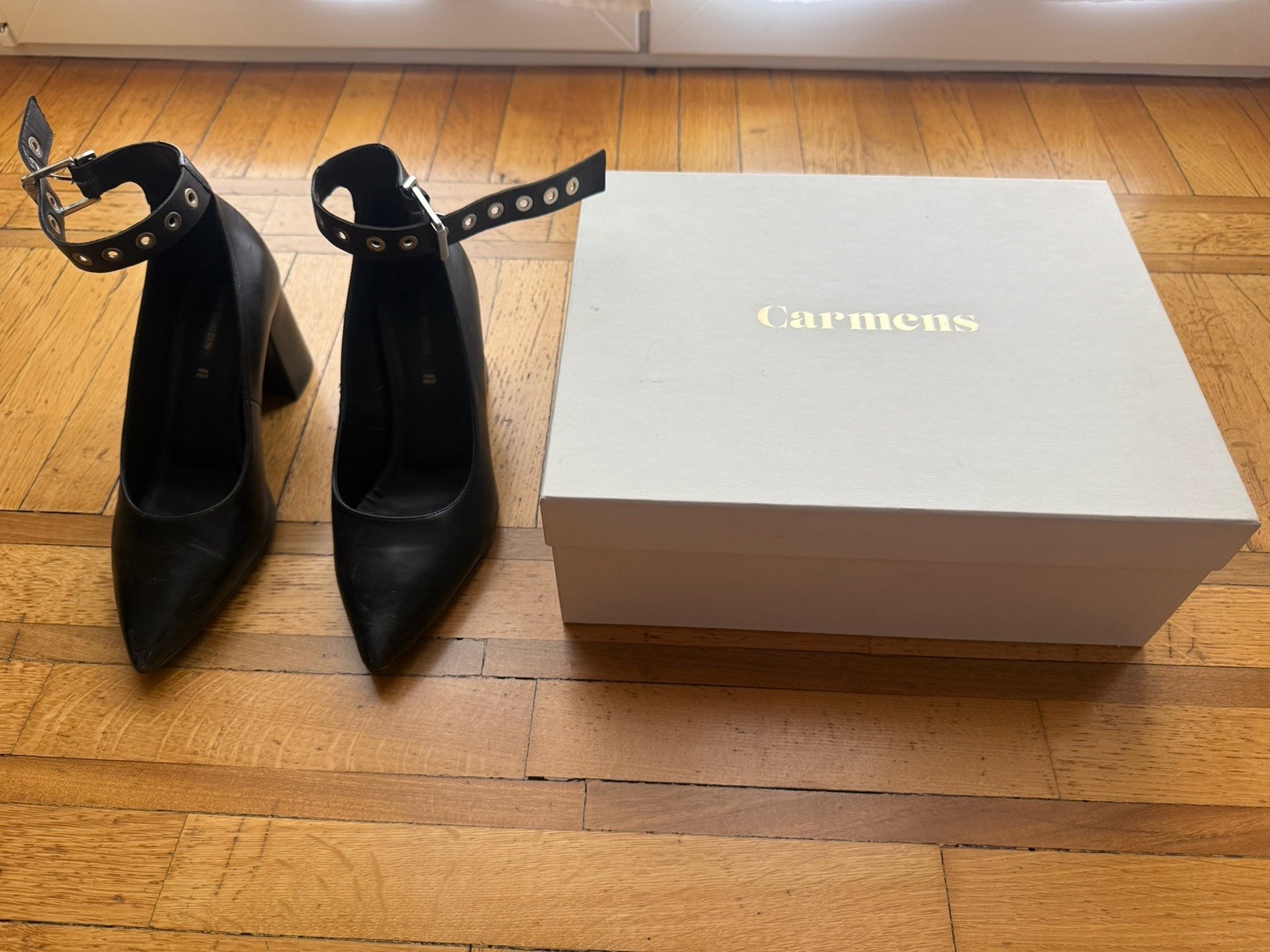 Carmens Décolleté Donna nere a punta cinturino caviglia fibbia tacco blocchetto