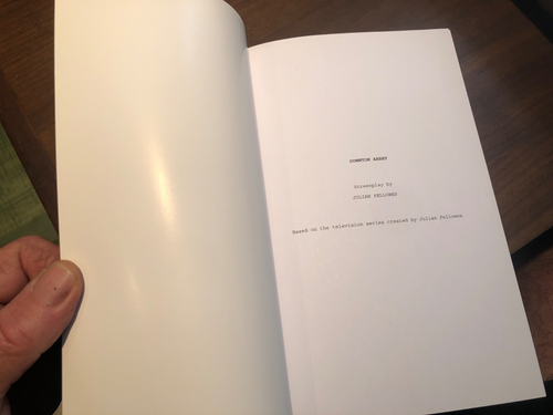 Downton Abbey Drehbuch 2019 für Ihre Betrachtung Buch SELTEN PLUS KOSTENLOSER VERSAND - Bild 4 von 8