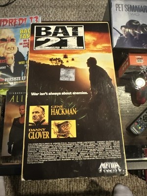 Bat 21 (VHS, 1990, Video Treasures) Danny Glover/Gene Hackman/Jerry Reed!