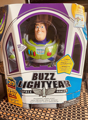 Signature Collection Toy Story Buzz Lightyear 20th anniversity Very RARE