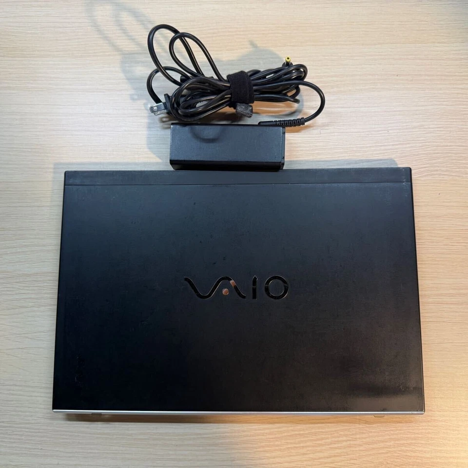 Sony Vaio VJPG11C11N Core i5 8250U 1.8Ghz RAM 8GB SSD 1TB PC Used - Image 2 of 4