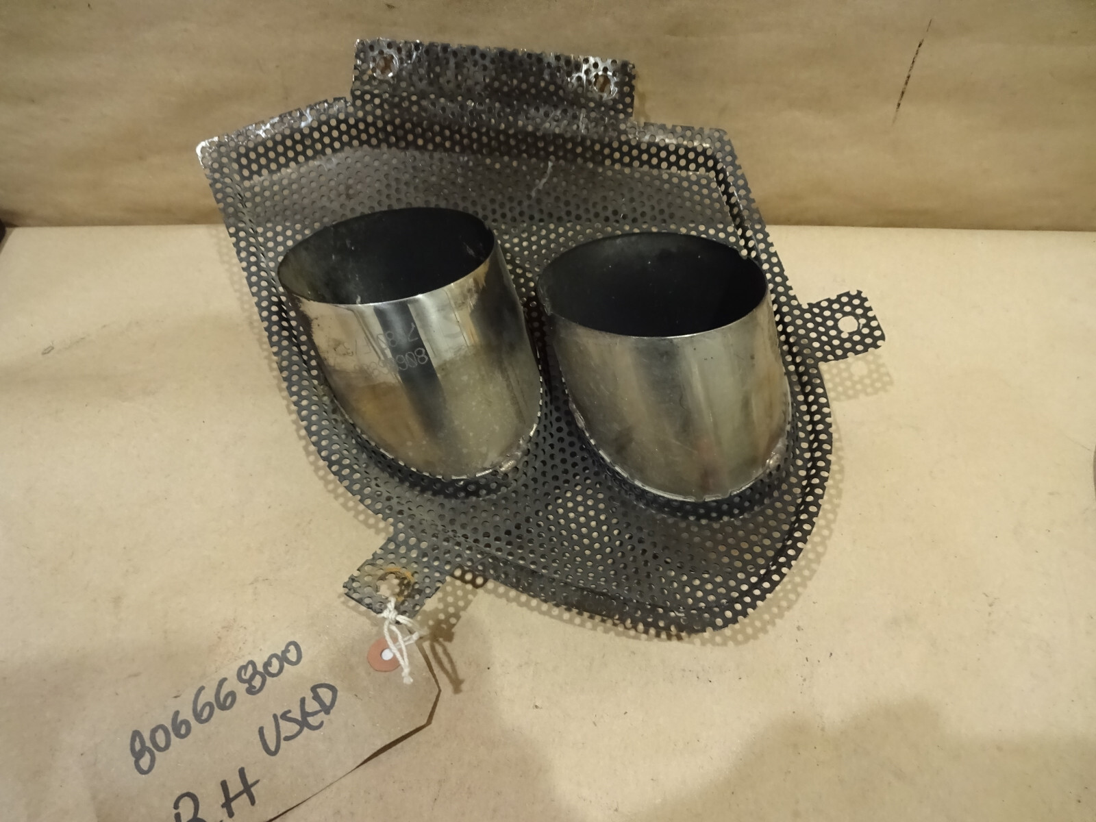Ferrari California RH Rear Bumper Tail Pipes & Grille P/N 80666800