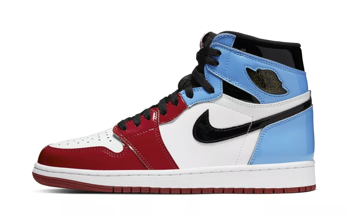 Nike Air Jordan 1 Retro High Fearless size 12. UNC Chicago CK5666 100. red