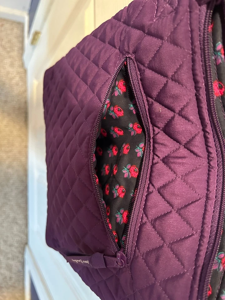 Nuevo con etiquetas Bolso Bandolera Vera Bradley ELDERBERRY Púrpura HIPSTER Acolchado Microfibra Foto 4 de 4