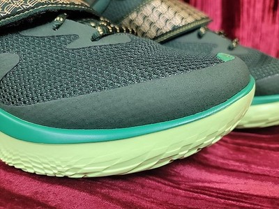 Under Armour Curry Fox 1 Men's 11 Green Basketball Shoes Sneakers