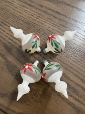 Vintage Commodore Christmas Classics Set 4 Glass Poinsettia Drop Ornaments