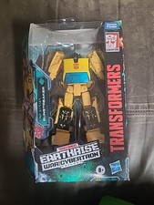 Hasbro Transformers Generations War for Cybertron  Earthrise Sunstreaker Action