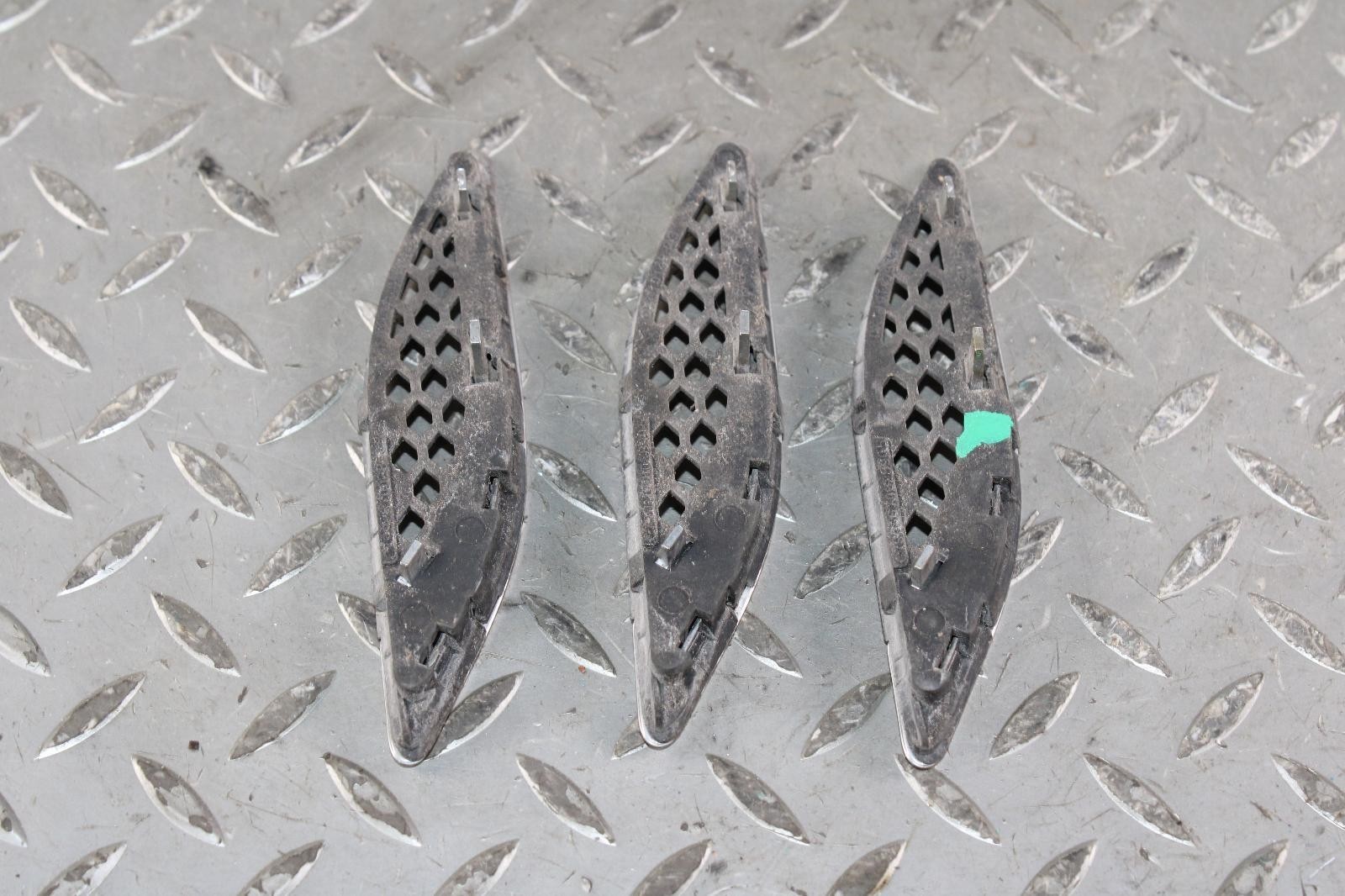 Maserati Ghibli 2014-2019 Front Right Fender grilles Set Gray