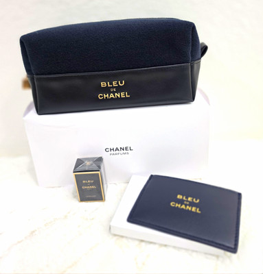 Bleu de CHANEL Black Leather/Fabric Tolitry Pouch, Card Holder, Mini l'exclusif.