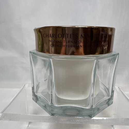 Charlotte Tilbury Magic Cream Feuchtigkeitscreme mit Hyaluronsäure 5,0 fl. oz/150ml
