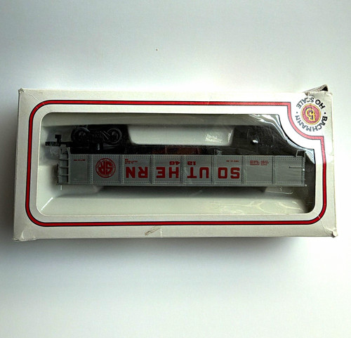 Bachmann Escala HO Coche Caja Gris Sur/Rojo Analógico DC Dos Rieles MPN 8767-00 | Condition: Used