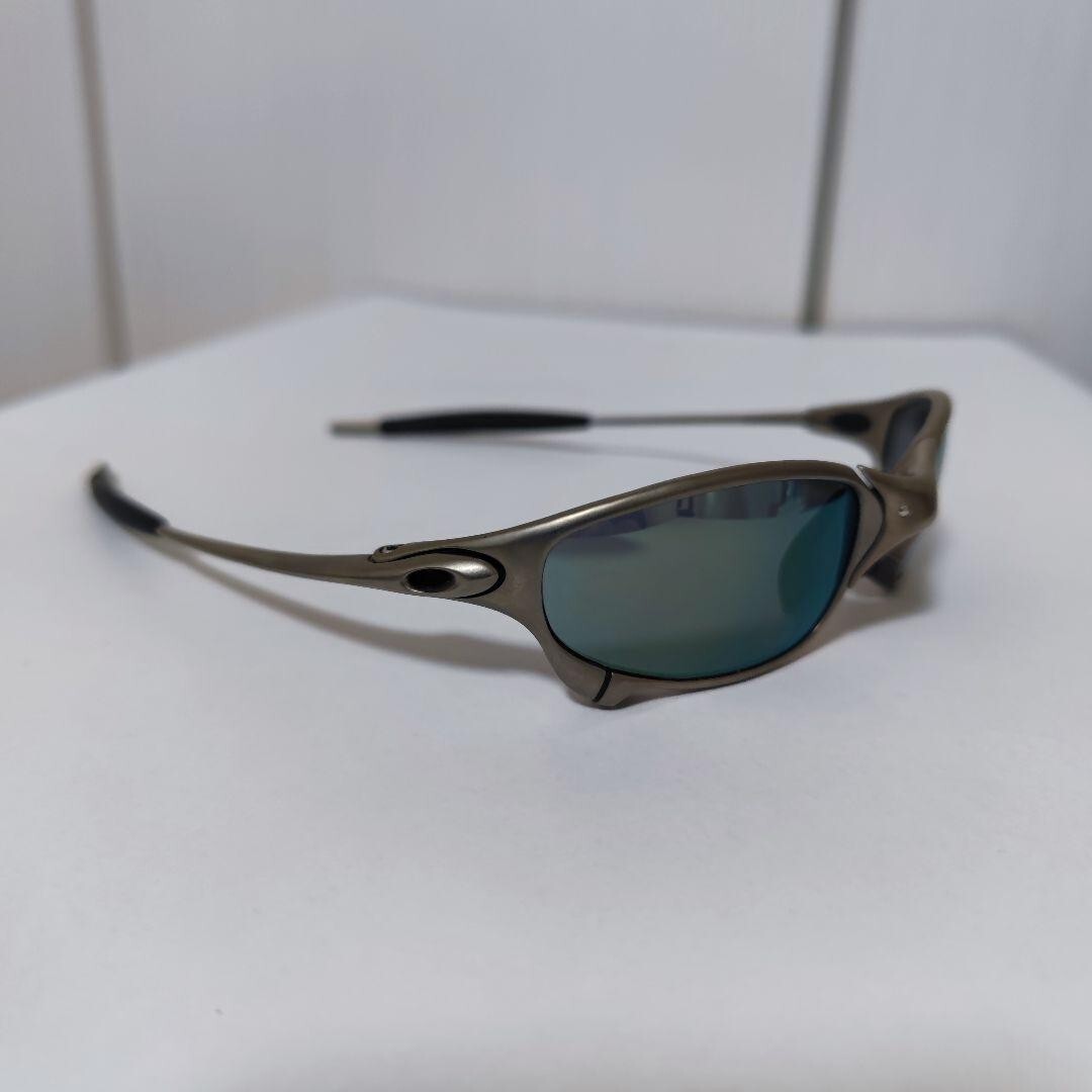 Out of print Oakley Juliet & Xmetal exclusive sunglasses Out of print Oakley Juliet & Xmetal exclusive sunglasses