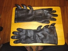 1992 Morris Brand Batman Rubber Gauntlet Gloves