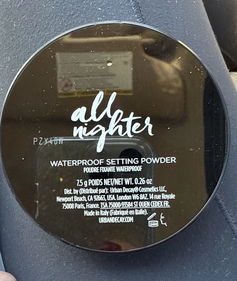 Urban Decay All Nighter Longwear Mattifying Setting Powder - Image 3 of 4