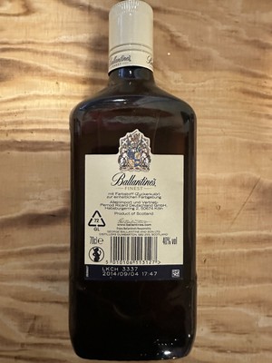 Ballantines Finest Blended Scotch Whisky, 40% Vol. 0,7 l von 2014 siehe Foto 