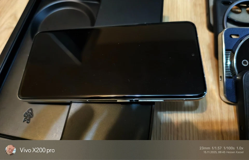 VIVO X200 pro 16/512 GB CN Vers./ deutsch/ 6000 mAh/ weiß, wie neu - Bild 4 von 4