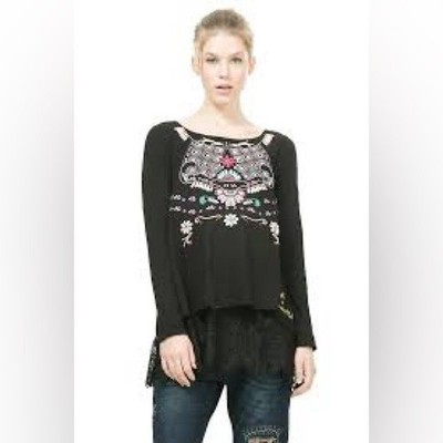 Desigual Women's Atenas Long Sleeved T-shirt Black Embroidered Lace Trim Medium