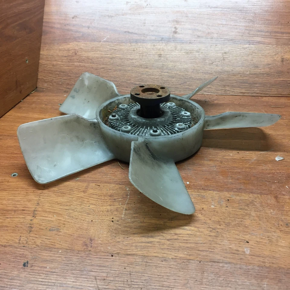 Suzuki Sidekick Chevy GMC Tracker Viscous Coupling Cooling Fan Aisin *B20 Foto 4 de 4