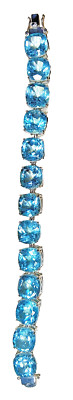 Amazing multi-carat sky blue gemstone bracelet NWOT Size 7.   Takes breath away.