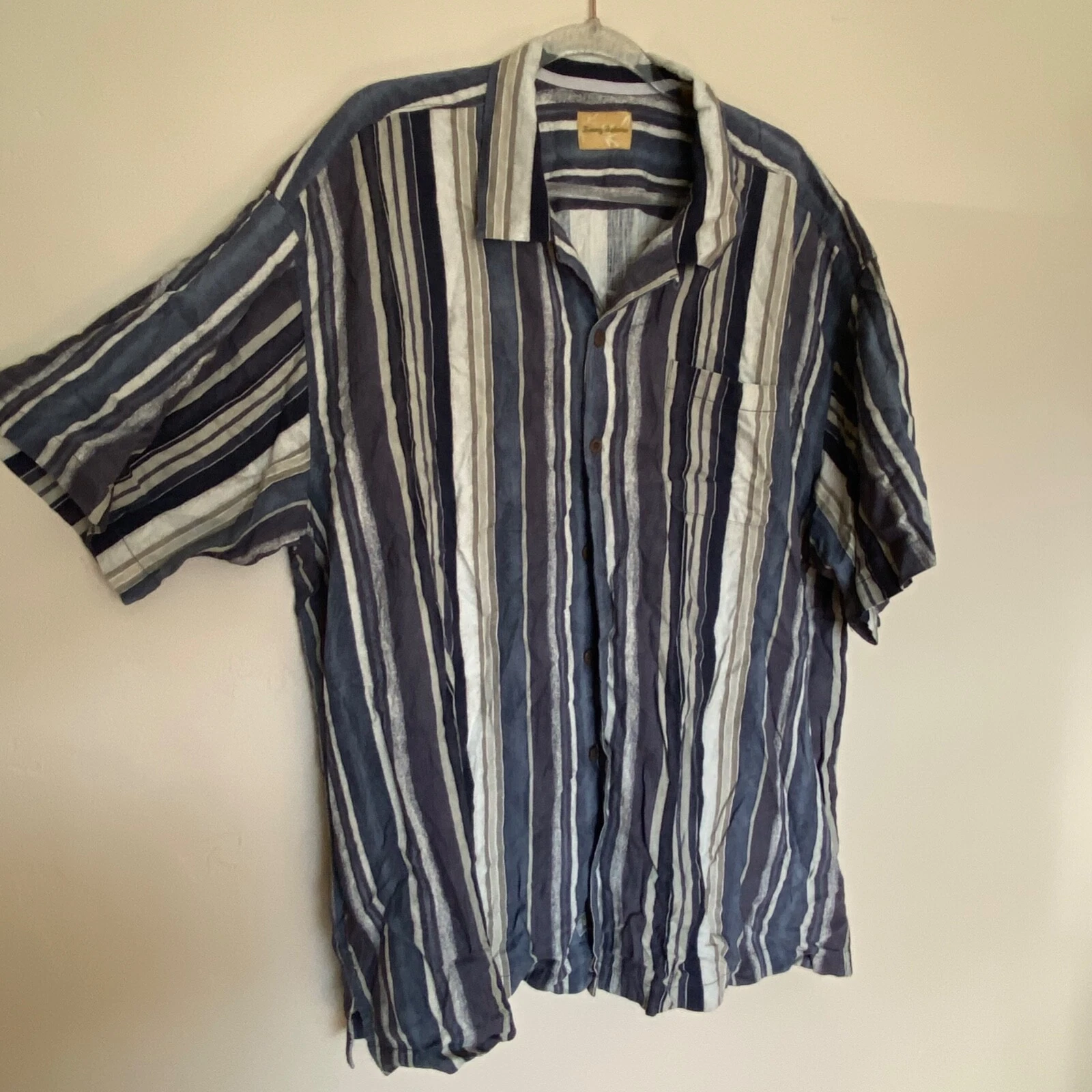 Tommy Bahama Shirt Mens Size XL multi Blue Striped Short Sleeve Button Up Casual