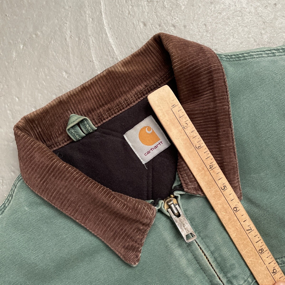 最終値下げです。23000→18000円 100周年 USA Carhartt Vintage Carhartt JQ2394 Santa Fe Bomber Work Canvas Jacket