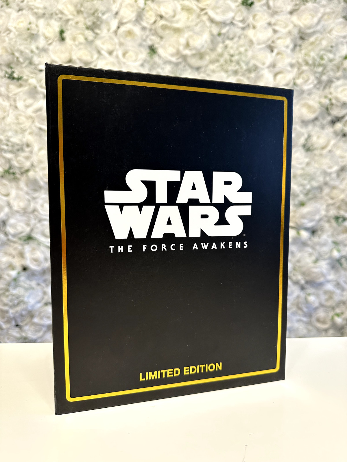 Disney Parks Star Wars The Force Awakens Limited Edition Collector's Pin Set 201