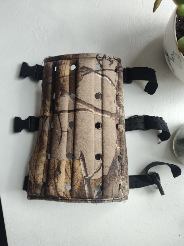 Tarantula A03400MB Flexform Fleece Armguard Camo Full Length