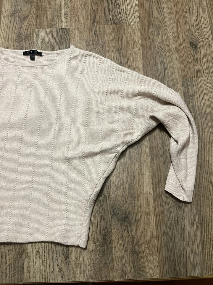 Camisa Cyrus, para mujer talla pequeña, tostada, manga larga, cuello redondo Foto 4 de 4