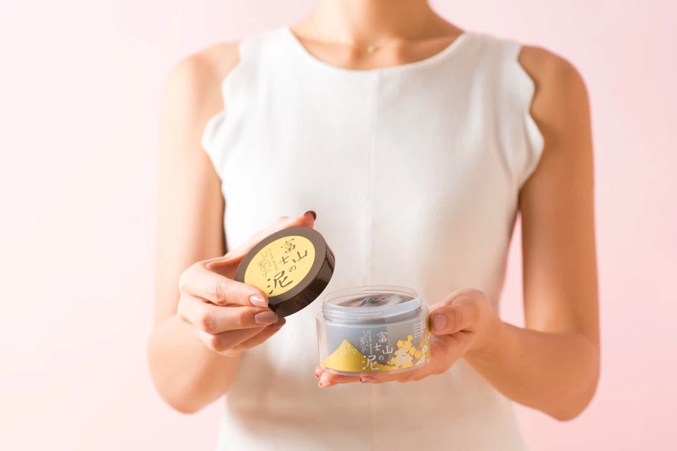 "Hijiriko Mud Pack S from Mt. Fuji", Volcanic Soil-Based Mud Mask, made in Japan - Image 4 of 4