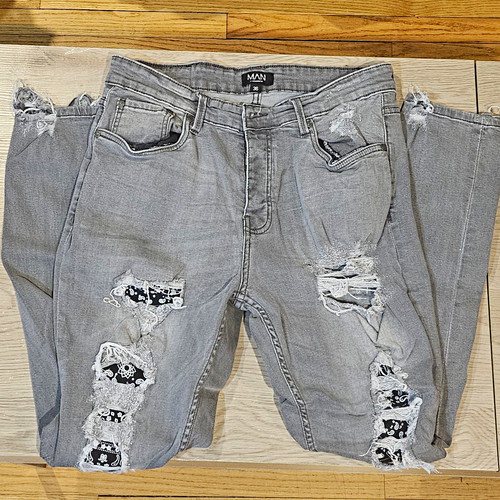 boohooMAN Men's Gray Light Wash Distressed Bandana Skinny Slim Mid Rise Jeans