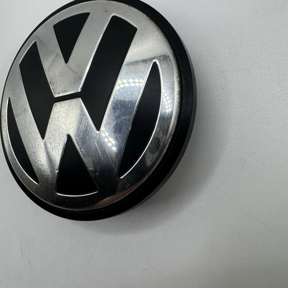 Center Cap Hubcap VW Golf Jetta GTI Golf Tiguan Passat EOS CC 3B7 601 171 OEM Foto 2 de 4