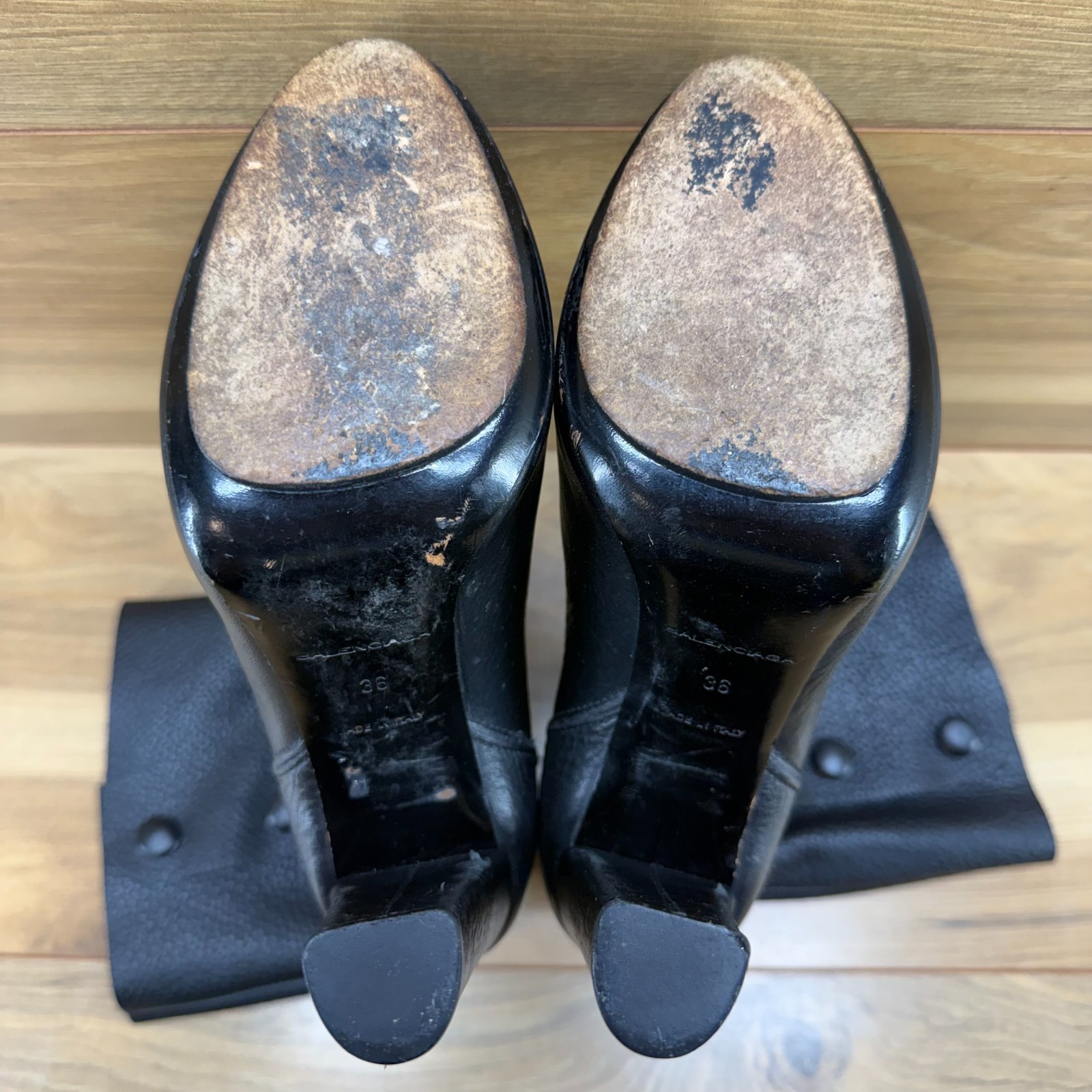 BALENCIAGA Y2K Heeled Tall Boots Womens 6 EU 36 Button Pebble Leather thumbnail 9